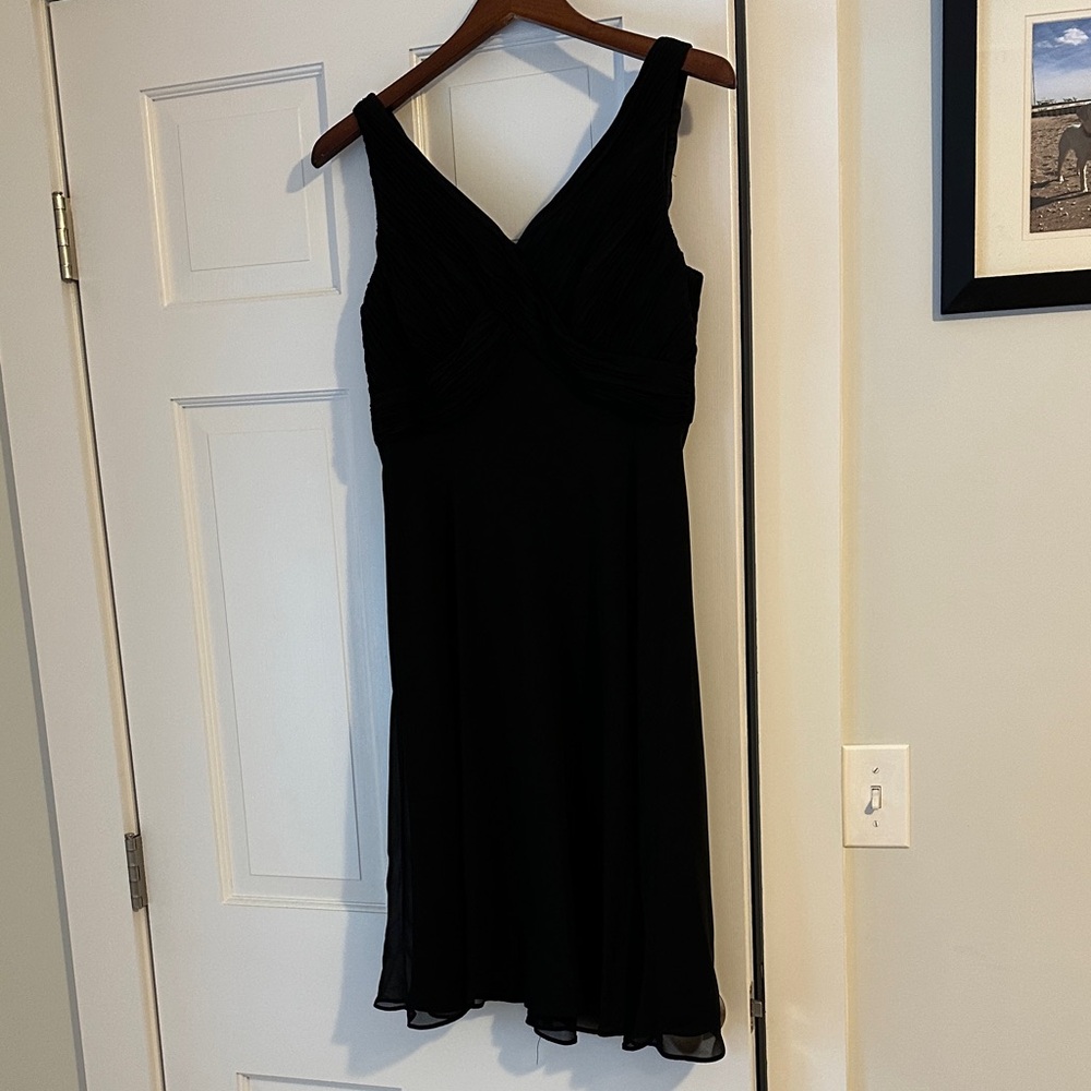 Chaps Black Sleeveless Midi Dress